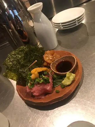 ショート カラー パーマ ヘアアレンジ メンズ キッズ ネイル マツエク・マツパ アニメ,Vオタク× 即効痩せエステサロンのエステ・リラクイメージ