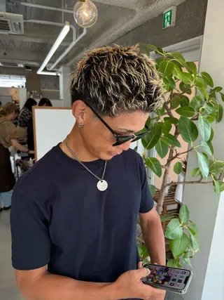 パーマ メンズ 八谷 将平のヘアスタイル