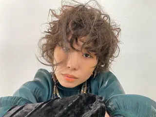 ミディアム パーマ steed tokyo所属・KOOKI スティードトーキョーのヘアスタイル