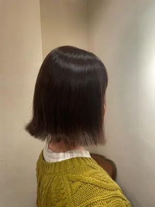 カラー 岡田 神奈のヘアスタイル