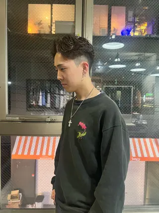 ショート パーマ メンズ 糟谷 慈英のヘアスタイル