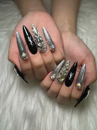 ネイル 黒川 実祐のネイルデザイン