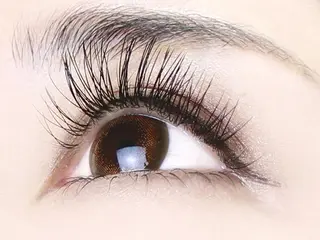 マツエク・マツパ 髪質改善 Vingt-cinq (K)【ヴァンサンク】所属・kaori　Rire 🌻まつげサロンのマツエク・マツパデザイン