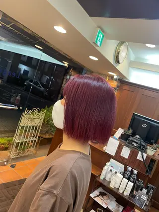 ショート 【溝の口の髪遊師🎨 】佐藤那都のヘアスタイル