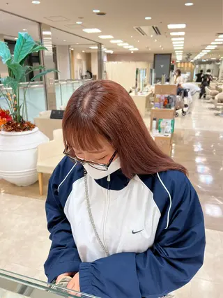 セミロング カラー kenje luscaのヘアスタイル