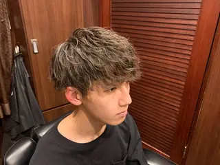 ミディアム パーマ 練習用 坂場のヘアスタイル