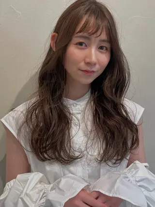 ロング 安江 安江理緒のヘアスタイル
