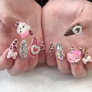 ネイル 💎🐰 saki. m 🐰💎のネイルデザイン