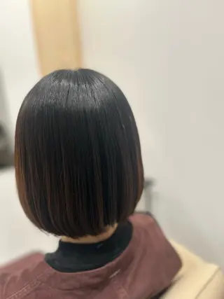 ショート パーマ 岡田 愛理のヘアスタイル