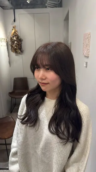 セミロング bloom296 富里所属・🫧透明感カラー🫧 ロン毛美容師のヘアスタイル