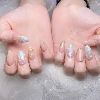 ネイル Queening 🦋のネイルデザイン