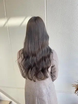 ロング カラー ヘアアレンジ 艶髪✨寒色カラー✨ 翁長孝輔のヘアスタイル