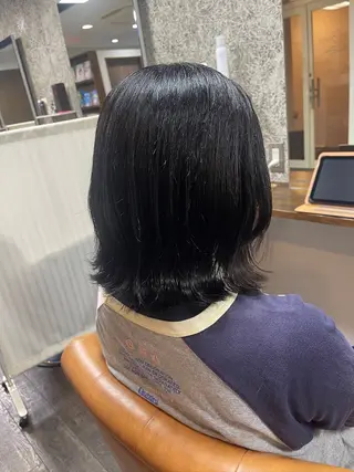 ミディアム STARGOLD 岩本のヘアスタイル