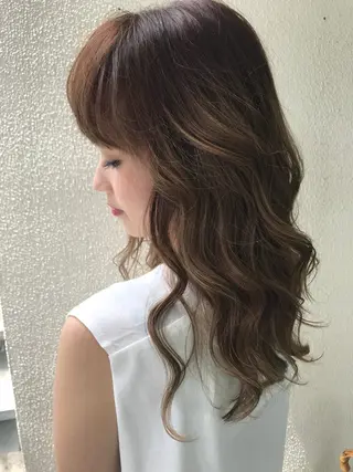 ミディアム カラー 中村 瑞希のヘアスタイル