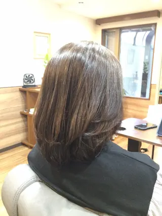 ミディアム Annon プライベートサロンのヘアスタイル