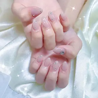 ネイル misaki 🩰‎🤍🎀のネイルデザイン