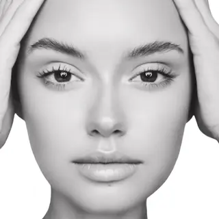 LULA大宮店 KUMAKURAの眉毛・アイブロウイメージ