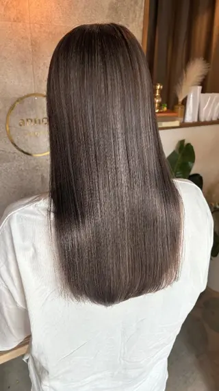 セミロング annoii hair eye nail所属・annoiiヘア・マ ツゲ・眉毛・耳つぼのヘアスタイル