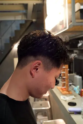 ショート パーマ メンズ GAKU 岳人のヘアスタイル