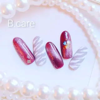 ネイル B.care自由ヶ丘所属・早坂  のネイルデザイン