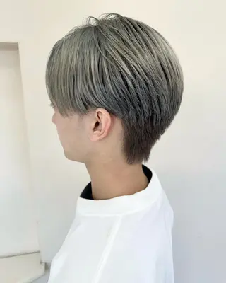 ショート カラー ビューティー　クララ所属・🌈miu miu hair✂️💕のヘアスタイル