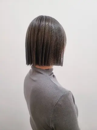 ショート カラー yolo.所属・夜特化型ヘアサロン 𓃱yolo.タナベのヘアスタイル