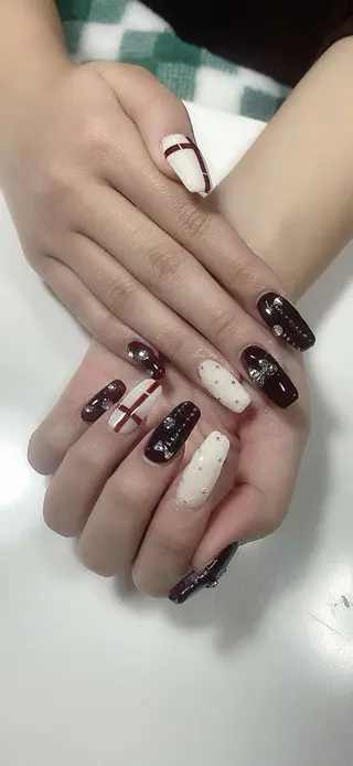 ネイル ヒナネイルサロン所属・Hina ネイルサロンのネイルデザイン