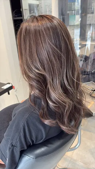セミロング 小沢 真澄のヘアスタイル