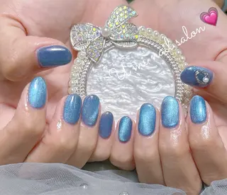 ネイル U·Mi nail salon所属・U·MI 長さ出し専門店のネイルデザイン