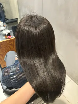 カラー 🧸ミルクティー／ ぷつっとボブ｜ミクのヘアスタイル