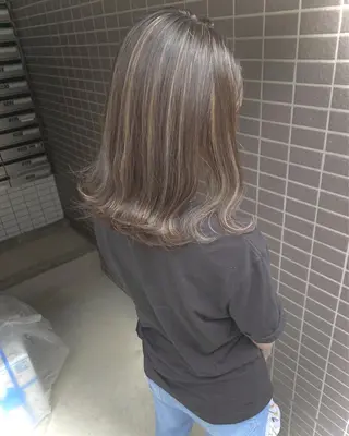 ミディアム カラー ショート、ボブ シマダマサトのヘアスタイル