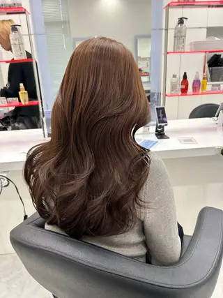 ロング カラー 赤みなし透明感カラー 🩶RION🦋のヘアスタイル