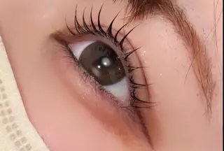 マツエク・マツパ eve🐰束間まつ毛 /透明感カラーのマツエク・マツパデザイン