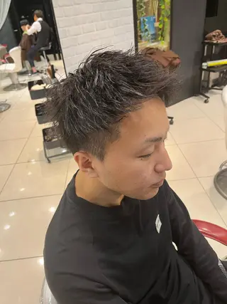 ショート パーマ EARTH勝田台 吉永嵐のヘアスタイル