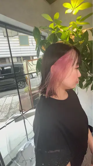 ミディアム motoトップカラー リスト/ブリーチカラのヘアスタイル