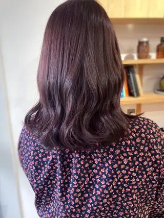 ミディアム roka ノゾミのヘアスタイル