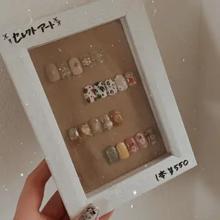 ネイル charme所属・. SHIORIのネイルデザイン