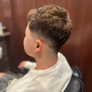 ショート メンズ 海老原 コウのヘアスタイル