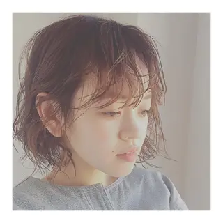 ミディアム カラー パーマ ヘアアレンジ FRAME所属・FRAME/髪を育 てる/大人デザインのヘアスタイル