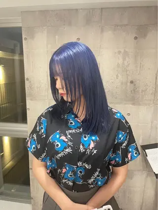 セミロング カラー メンズ 🌥️かずき🌥️ 寒色.デザイン特化のヘアスタイル