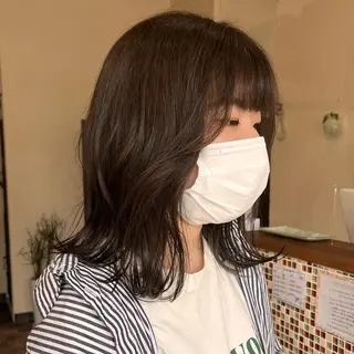 ミディアム カラー 中村 友香のヘアスタイル
