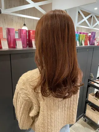 ロング 細沼 葵のヘアスタイル
