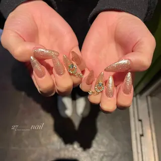 ネイル ALPHA. リリカのネイルデザイン