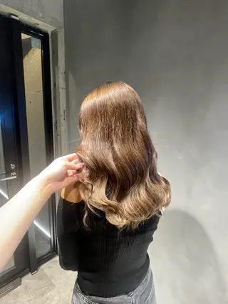 カラー 暖色/ハイトーン/ カラー/HBLのヘアスタイル