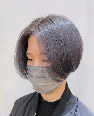 ショート カラー 塩谷 雪花のヘアスタイル