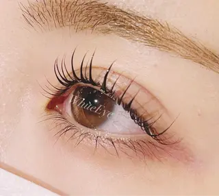 マツエク・マツパ ホワイトアイ HIKARUの眉毛・アイブロウイメージ