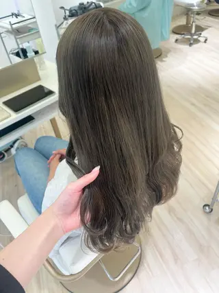 ロング カラー GOODDAY ヘアサロンのヘアスタイル