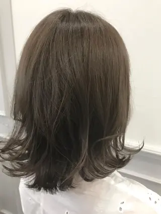 ミディアム カラー ひろせ かなのヘアスタイル