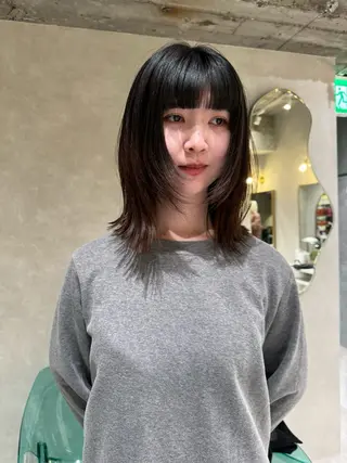 ミディアム カラー 透明感/レイヤー カット🎀Maco.のヘアスタイル