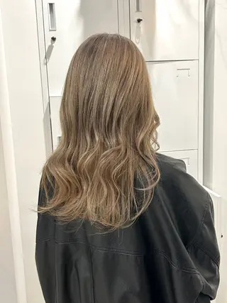セミロング 平山 千紗のヘアスタイル